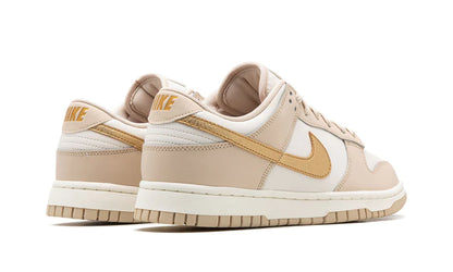 Dunk Low Phantom Metallic Gold